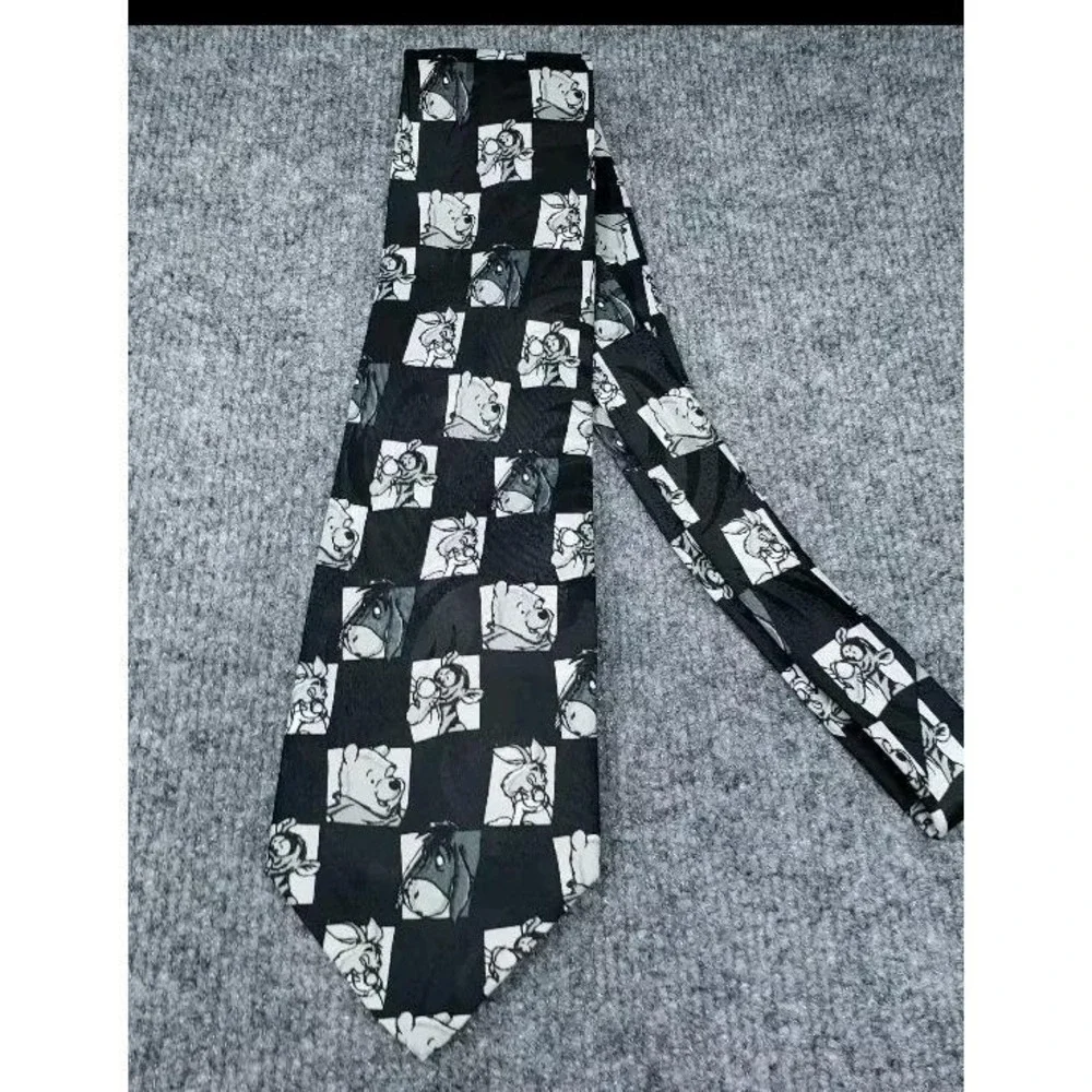 Vtg Necktie Tie Looney Tunes Mania Winnie The Pooh Friends B &‎ W Checkered 1996